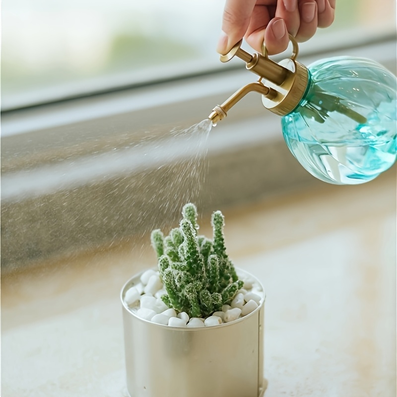 家庭用プラスチック製スプレーボトル＆小型ヴィンテージ風カボチ - Gardening Tools Vintage のレビューと価格