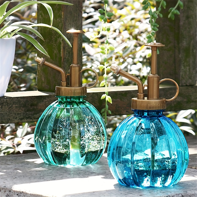 家庭用プラスチック製スプレーボトル＆小型ヴィンテージ風カボチ - Gardening Tools Vintage のレビューと価格